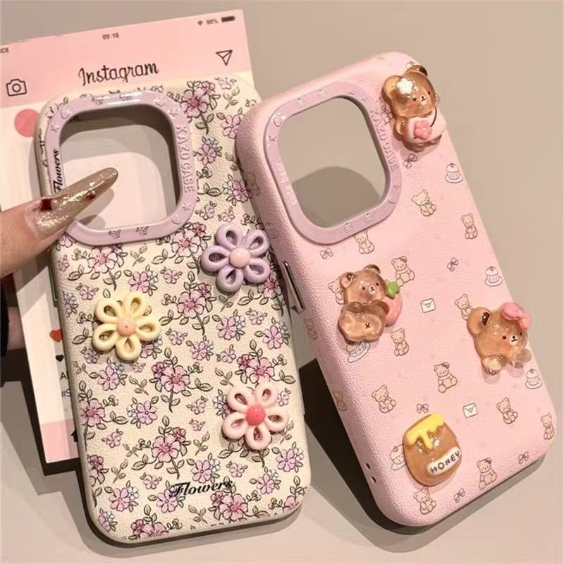 Pink lindo oso de flores tridimensional para iphone15 bolsa de batería 16ProMax Apple 14/13 funda para teléfono móvil