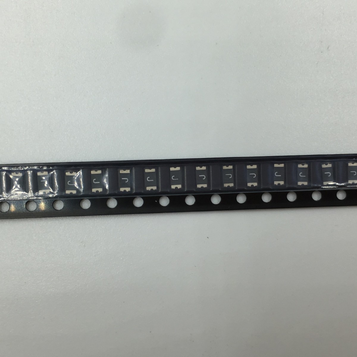 美国力特 自恢复保险丝1206L035/16YR，350MA/16V 力特 0.35A