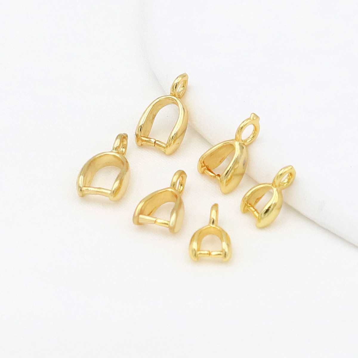 18K chapado en oro con semillas de melón colgantes hebilla de bandeja hebilla Jade colgante clip hebilla medio agujero titular del grano colgante hebilla DIY accesorios de la joyería