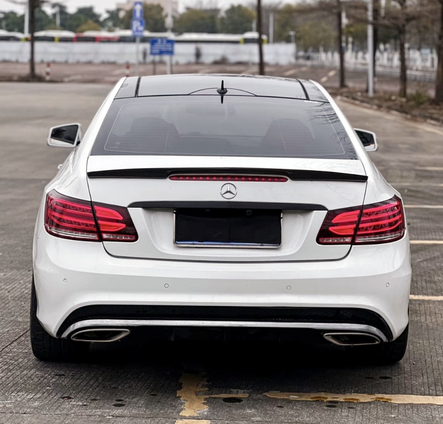 Suitable for Mercedes-Benz E-Class Coupe E200 E260 Coupe W207 Modified New Surround Headlight Front and Rear Bumper Grille