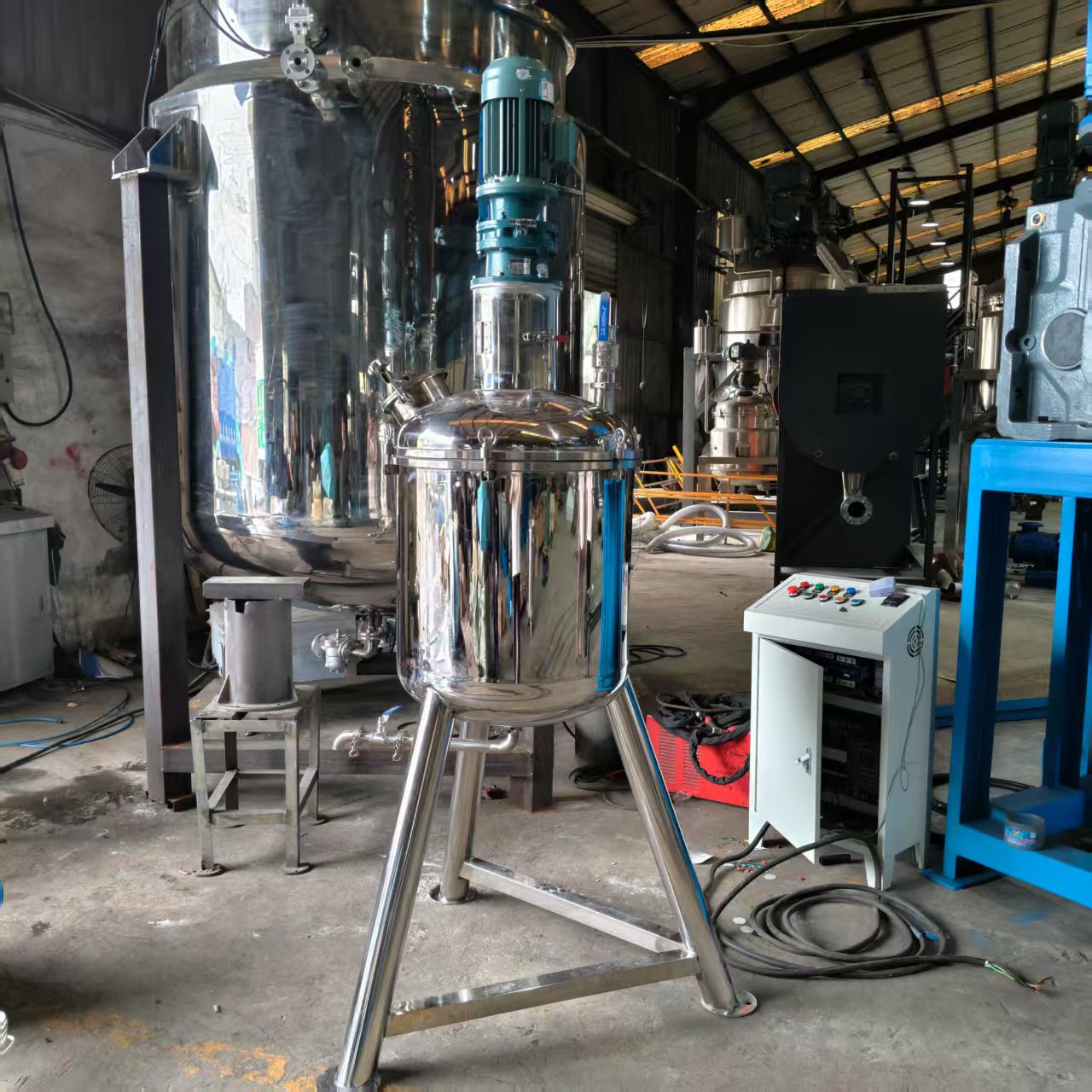 东莞设备 200升双镜面搅拌罐 洗衣液搅拌机 树脂 切削液搅拌罐