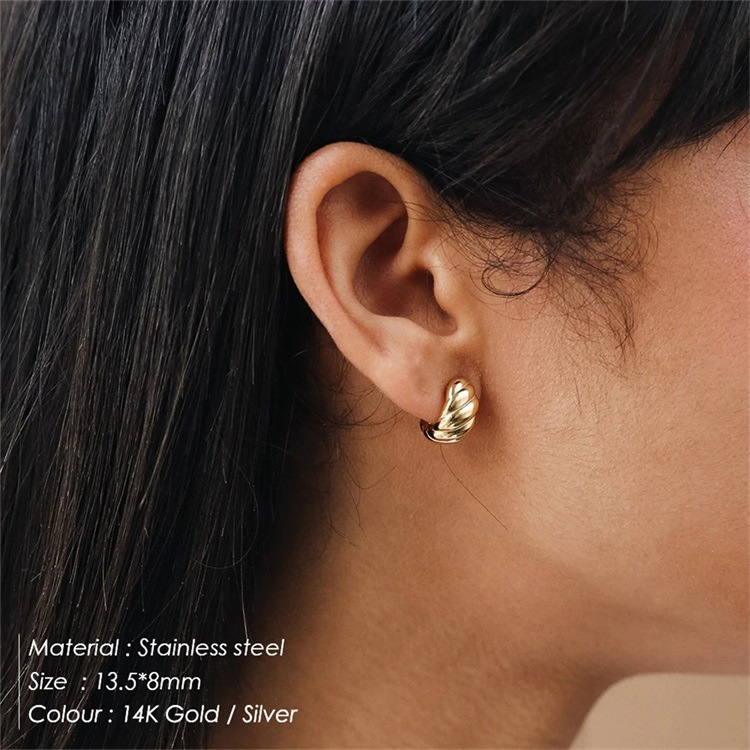 18K Gold Plated 304 Stainless Steel PVD Coated Solid Color Waterproof Non Tarnish Surgical Steel Plating Simple Style Ear Studs For Women's display picture 1