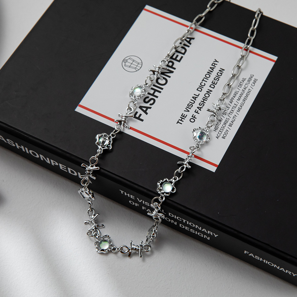 1 Piece Fashion Geometric Alloy Moonstone Womenu0027S Necklace