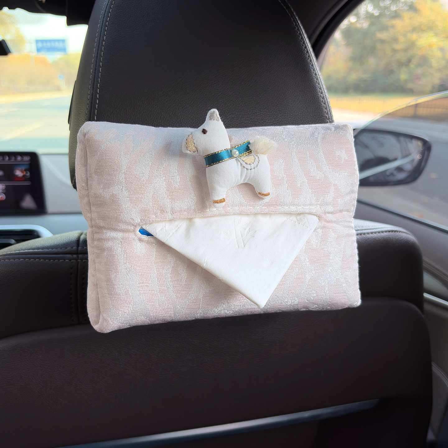 Car tissue box/set – Junpin Horse Car Tissue - white-pony-leopard-print-tissue-box-beige