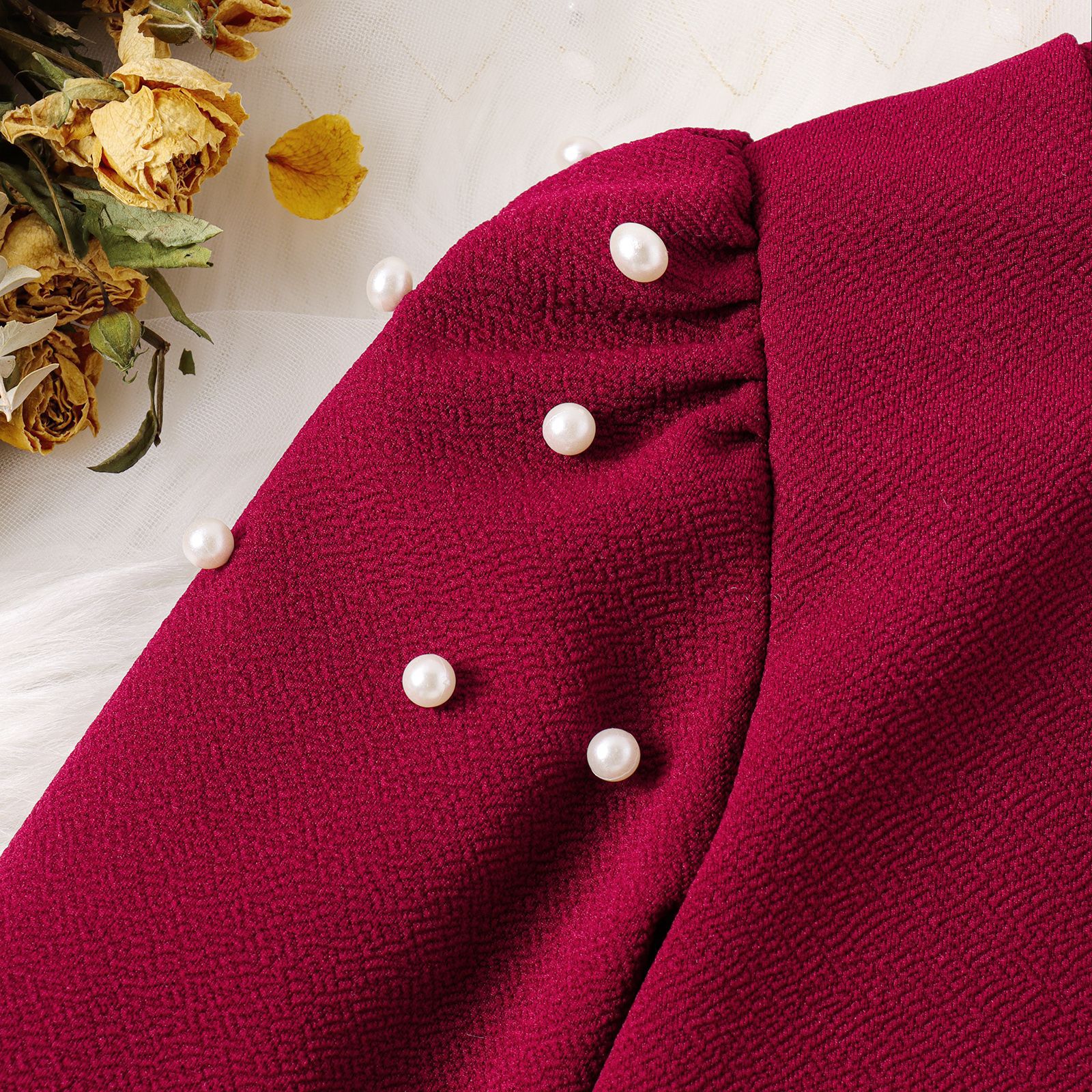 Vêtements pour enfants style automne petites et moyennes filles couleur unie col haut manches longues perle lié grain_voghion.com