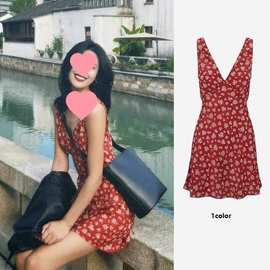 红色复古碎花吊带连衣裙女夏季新款茶系纯欲法式气质V领港风短裙