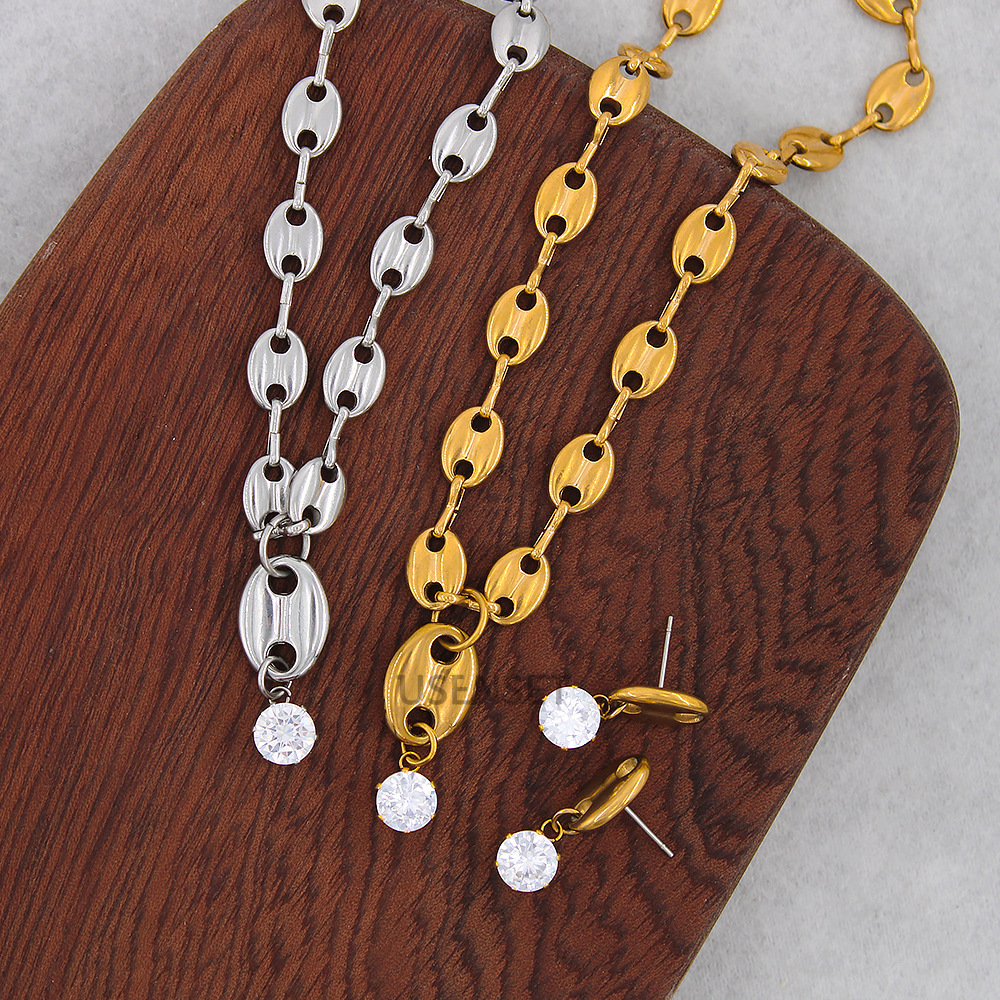 Fashion Geometric Titanium Steel Gold Plated Zircon Pendant Necklace