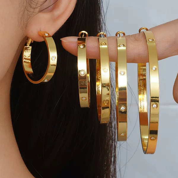 Cross-Border Fashion Hot-Selling Copper Jewelry Zircon Earrings for Women, Stylish and Versatile Large Hoop Earrings with a Light Luxury and High-End Feel