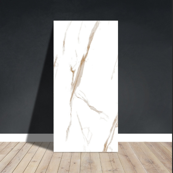 Fábrica de suministro directo de imitación de mármol azulejos de pared autoadhesivo a prueba de agua a prueba de humedad pegatinas de pared suministro transfronterizo placa de plástico de aluminio