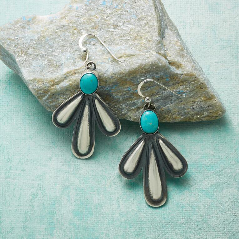 16g Weight December Birthstone Turquoise Inlay Material Drop Earrings Classification 1 Pair Quantity Retro Round Alloy Inlay Turquoise Women's Drop Earrings
