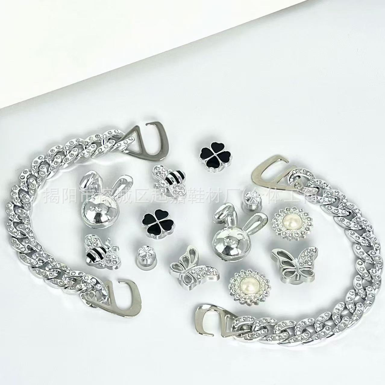 CJ-177 Conejo de la suerte