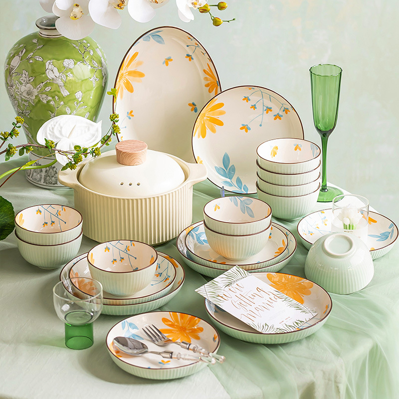 Elegant Daisy Ceramic Dishes and Dish suit Household Internet Popular Dish Underglaze Color Tableware Housewarming New Home Bowl Plate Bowl Chopsticks