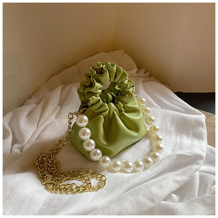 255g Weight Beading, Pearls Fashion Element Clasp Frame Closure Type Top Handle, Chain Strap Type Crossbody Bag Bags Type Casual, Daily, Shopping Occasion Pu Leather Material Solid Color Pattern All Seasons Season Kid'S Gender Cute Style Bucket Shape Kid'S Pu Leather Solid Color Cute Beading Pearls Bucket Clasp Frame Crossbody Bag 24