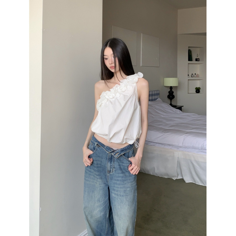 斜肩花朵褶皱露肩挂脖花苞背心上衣|undefined