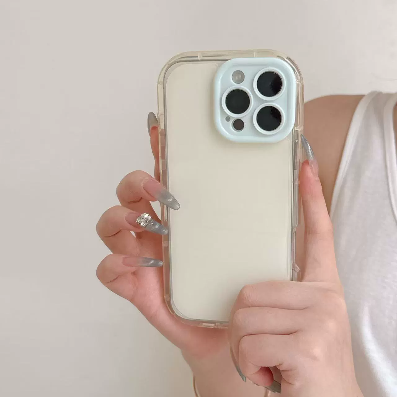 Небольшой свежий контрастный цвет гелевая оболочка, подходящая для iPhone17Promax, все включено, IP16/15PLUS против падения