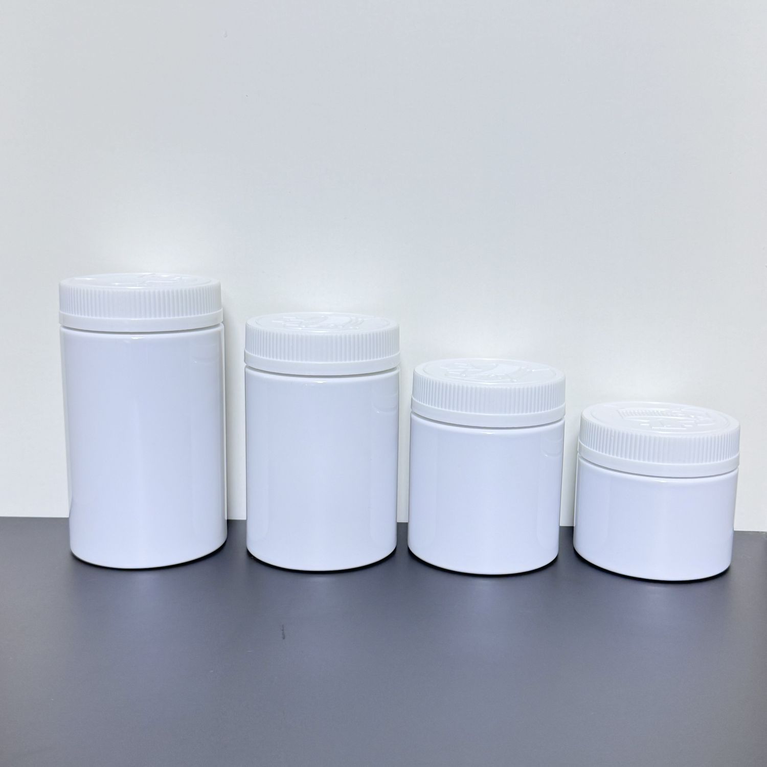 PET jar CR lid