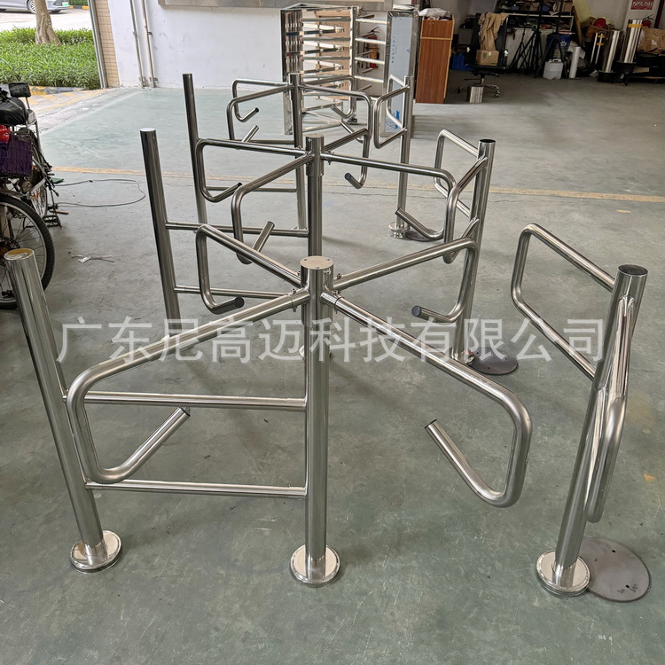 尼高迈厂家批发不锈钢单向十字转闸半高出入口旋转门超市商场匝门