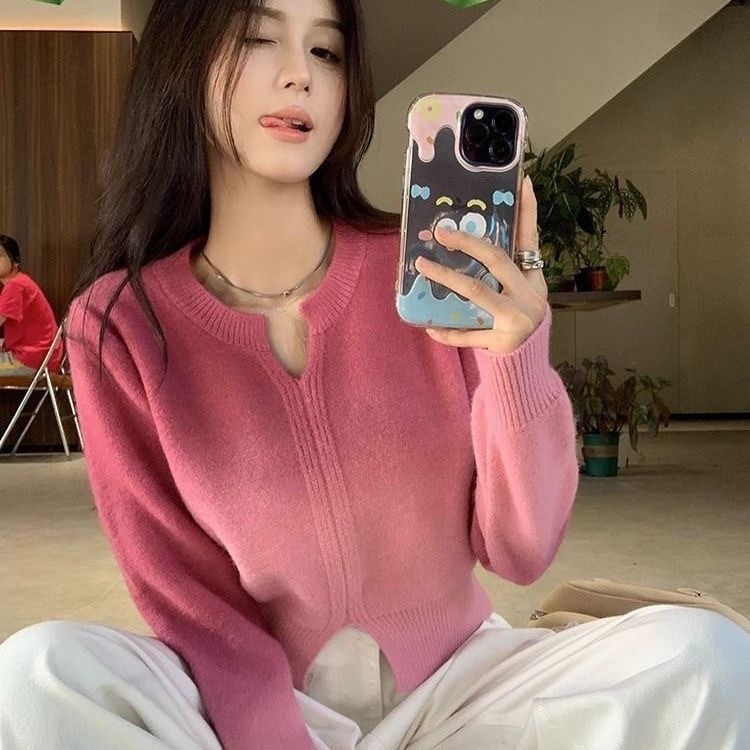 高级感粉色渐变色v领开叉毛衣女秋冬针织内搭打底衫修身短款上衣|undefined