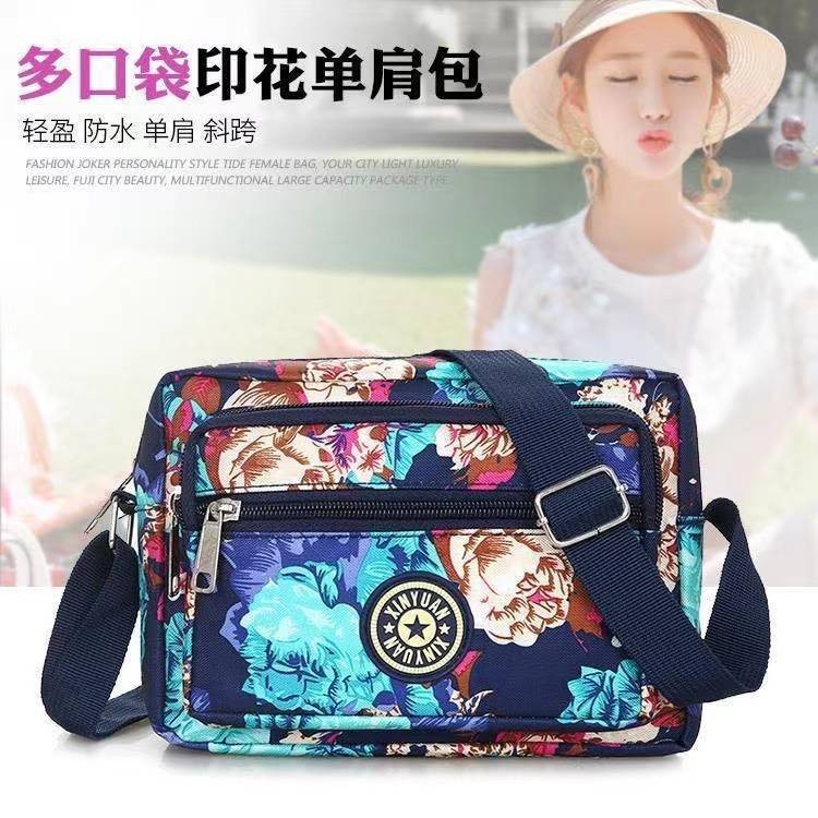 新款妈妈包尼龙布女士花布包单肩斜跨包中老年休闲帆布包地摊包包