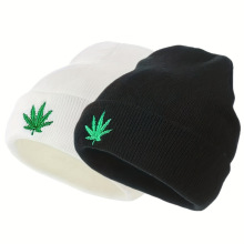 N 36945 Maple Leaf Knit Hat ��Ҷ��֯ñ�ӿ羳����ͨ