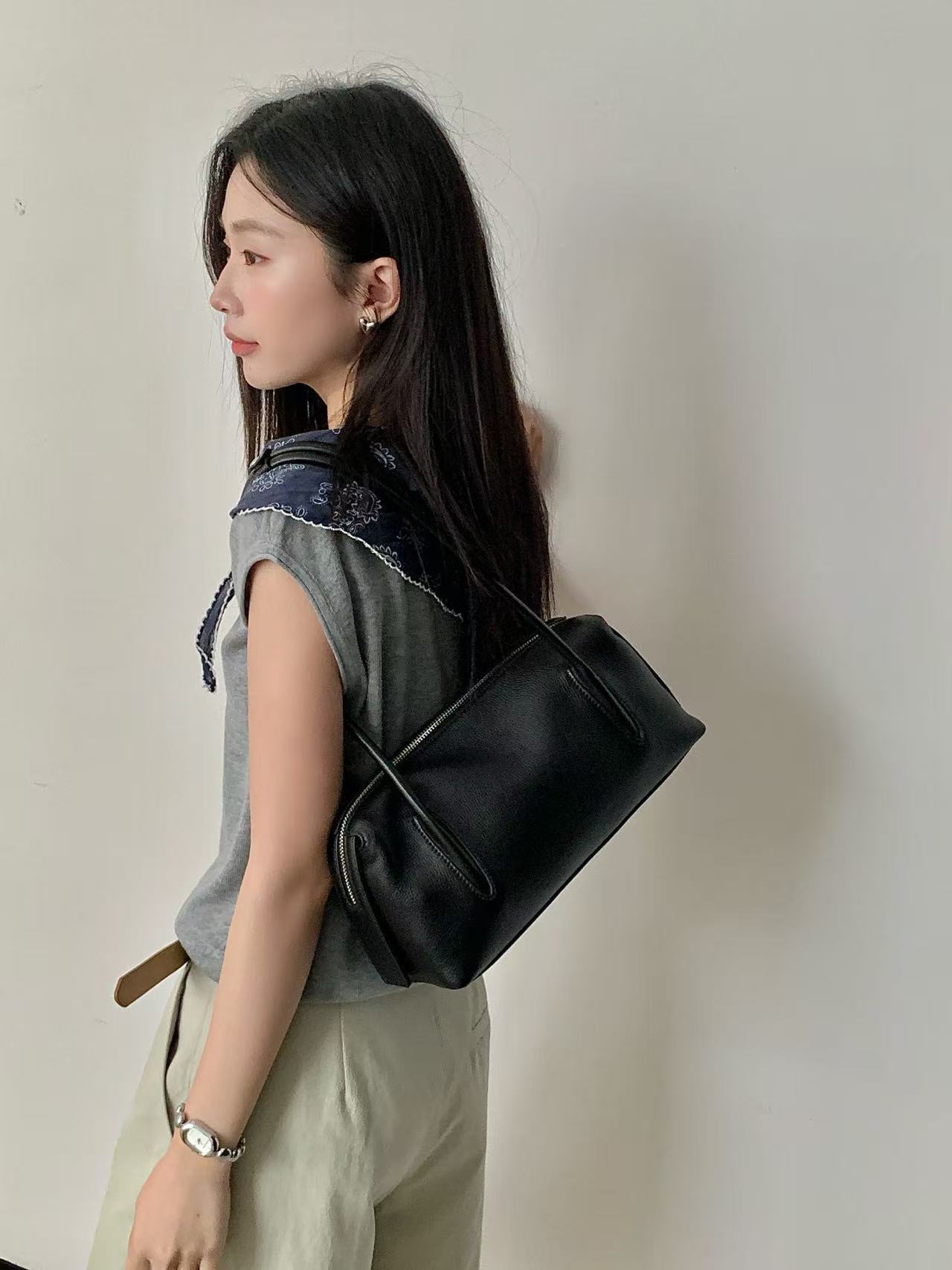 Top Grain Cowhide Leather Boston Pillow Bag For Women - Trendy Single Shoulder Crossbody Simple Handheld Bowling Bag - Thumbnail 7