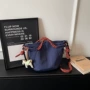 轻便时尚百搭简约尼龙单肩包
