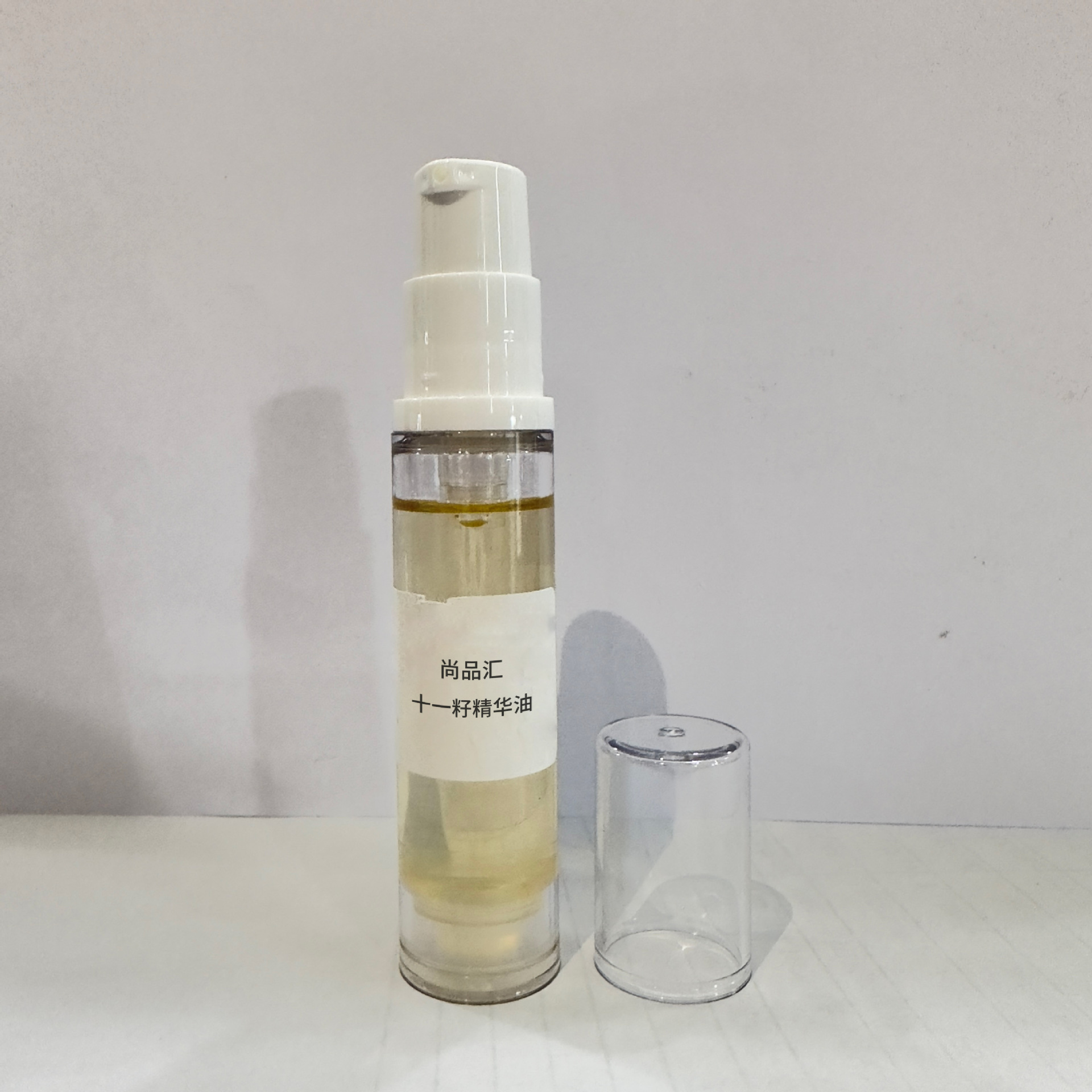 El aceite de esencia de once semillas OEM personalizado con aceite para nutrir la piel, hidratar, resistir arrugas, firmar y brillar la esencia facial etiquetado