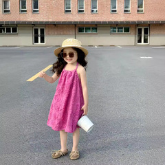 法式女童2024夏款重工刺繡火龍果色掛脖露背度假連衣裙公主吊帶裙