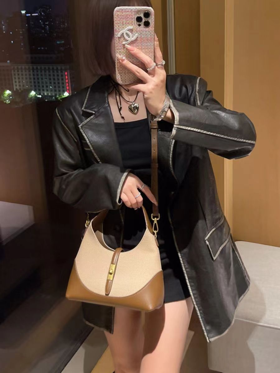 701g Weight Synthetic Leather Lining Material Zipper, Lock clasp Closure Type Single Shoulder Strap Strap Type Shoulder Bag Bags Type Casual, Daily, Shopping Occasion Pu Leather Material Splicing, Solid Color Pattern All Seasons Season Women's Gender Classic Style Style Dumpling Shape Shape Women's Pu Leather Splicing Solid Color Classic Style Dumpling Shape Zipper Lock Clasp Shoulder Bag 6
