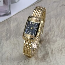 �ֱ������ִ�Ůʿins���������ռ�Լ���ʴ���Ů������С��������