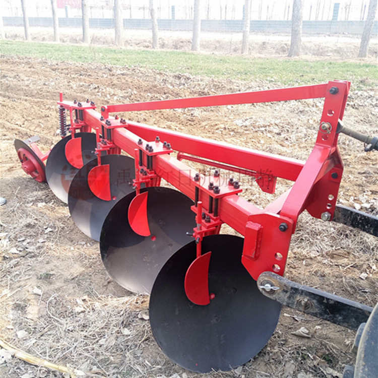 出口圆盘犁   重型圆盘犁   红日整地圆盘犁   圆盘犁工作视频