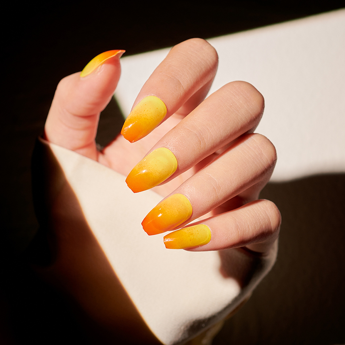 Millones de manchas uñas postizas Uñas postizas Uñas postizas Uñas de uñas portátiles Parche de uñas 24 piezas Suministro del fabricante