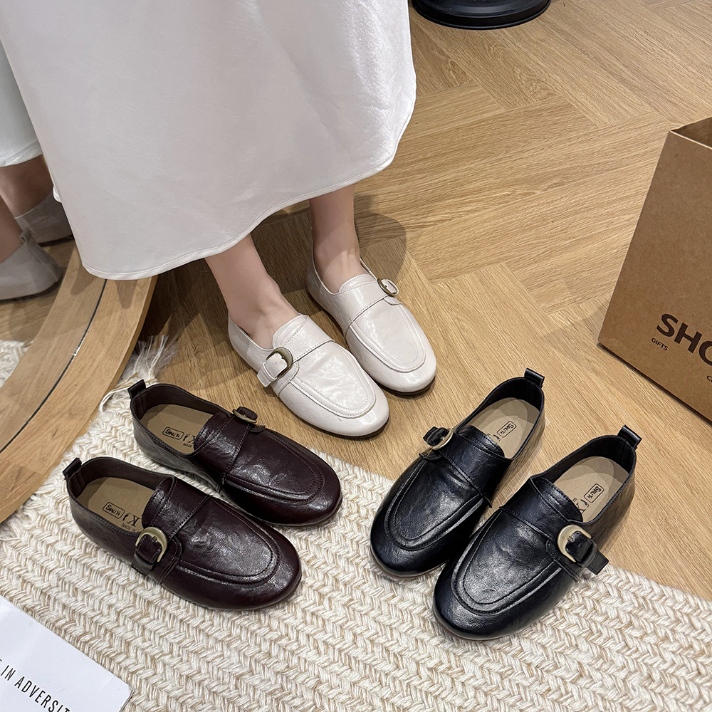 Retro British-style women's loafers, new autumn 2026 model, slip-on flat soft-soled casual shoes, small leather shoes