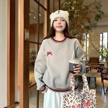 插肩撞色蝴蝶结刺绣卫衣女春秋薄款新款宽松慵懒风设计感无帽上衣