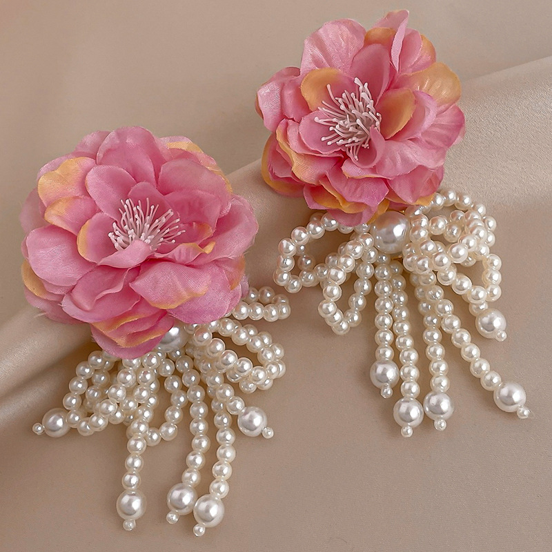 Holiday, Shopping Occasion Imitation Pearl Material 1 Pair Retro Flower Imitation Pearl Cloth Drop Earrings