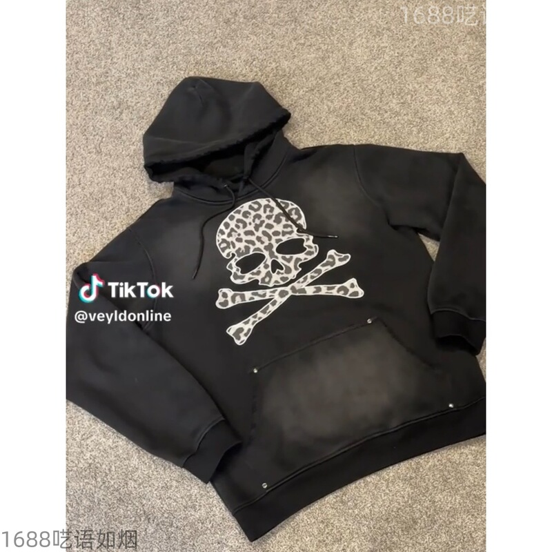 European and American Style Long-Sleeve Pullover Hoodie with Skull Print, Y2K Loose Sweatshirt, Leopard Print Double-Waist Striped Sweatpants Set European and American Style Long-Sleeve Pullover Hoodie with Skull Print, Y2K Loose Sweatshirt, Leopard Print Double-Waist Striped Sweatpants Set