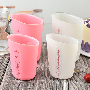 Factory wholesale two-color graduated silicone measuring cup baking tools household kitchen measuring spoon measuring spoon spot