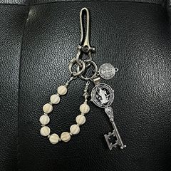 アインワースレトロ白裂石珠小衆金属キーホルダーins高級感腰掛けクロスボーダー