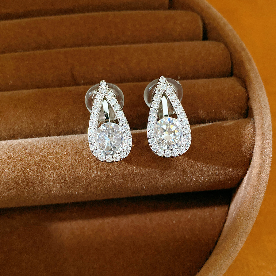 18 quilates de oro real electrodeposición gota de piedra hueco orejas para mujeres sin agujeros de orejas pendientes personales lujosos de alto nivel sensación de orejas