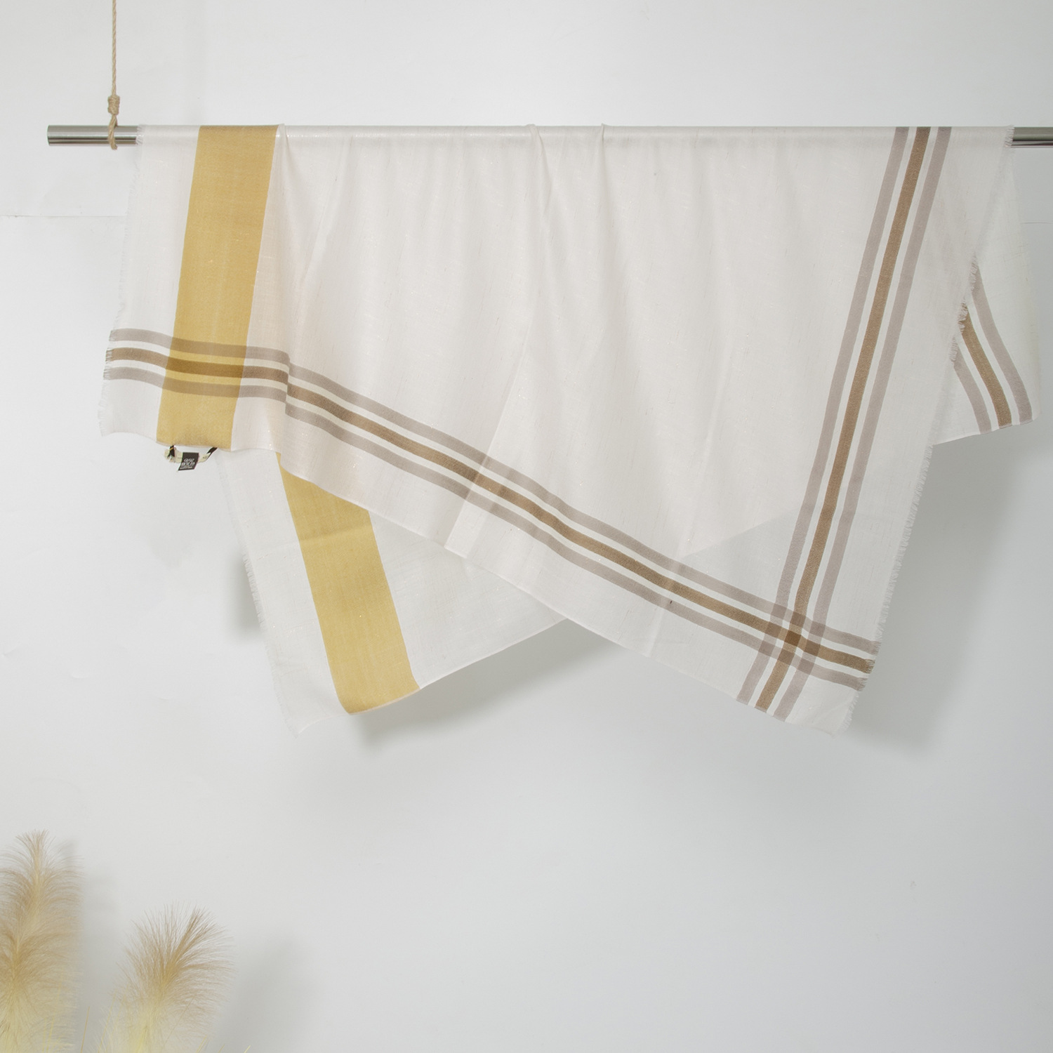 Bufanda de lana pura de Mongolia Interior para otoño e invierno, lana soluble en agua, tejido a cuadros con hilo metálico, bufanda cuadrada ligera, suave a cuadros.