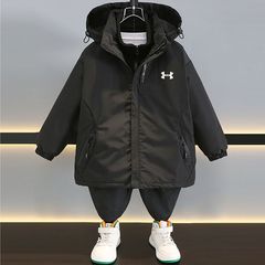 2025春装新款童装男童冲锋衣外穿青少年男孩中大童痞帅连帽拉链衫