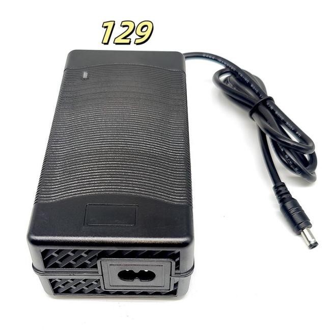 源头厂家充电器48V36V2A3A5A快充充电器出口电动车滑板车充电器