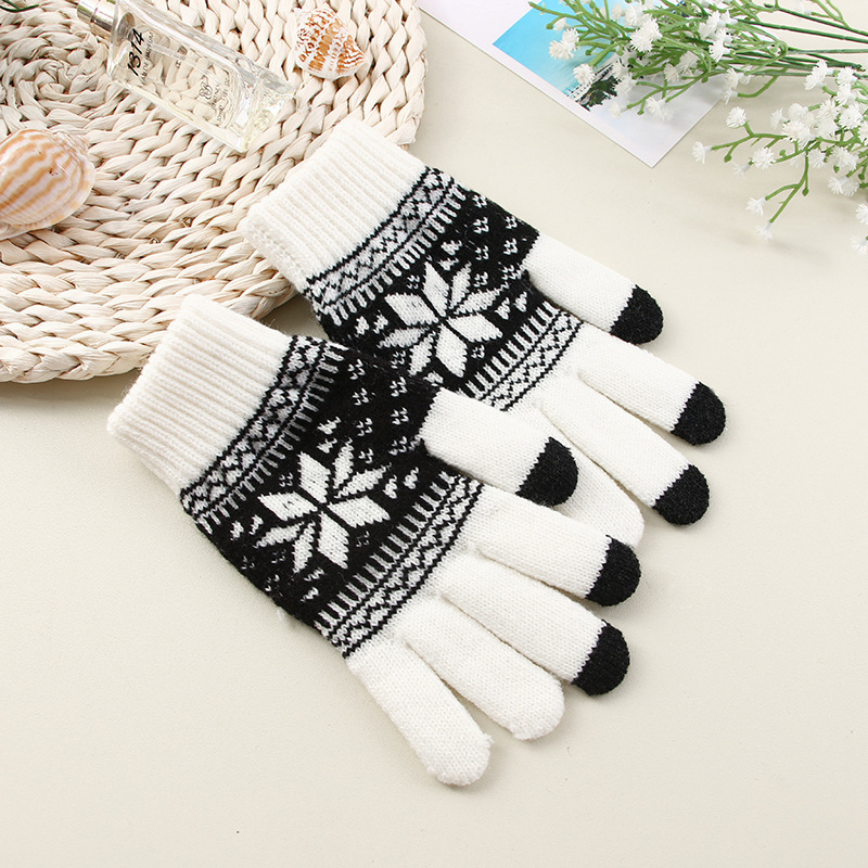 Unisex Fashion Snowflake Knitted Fabric Gloves 1 Pair display picture 4