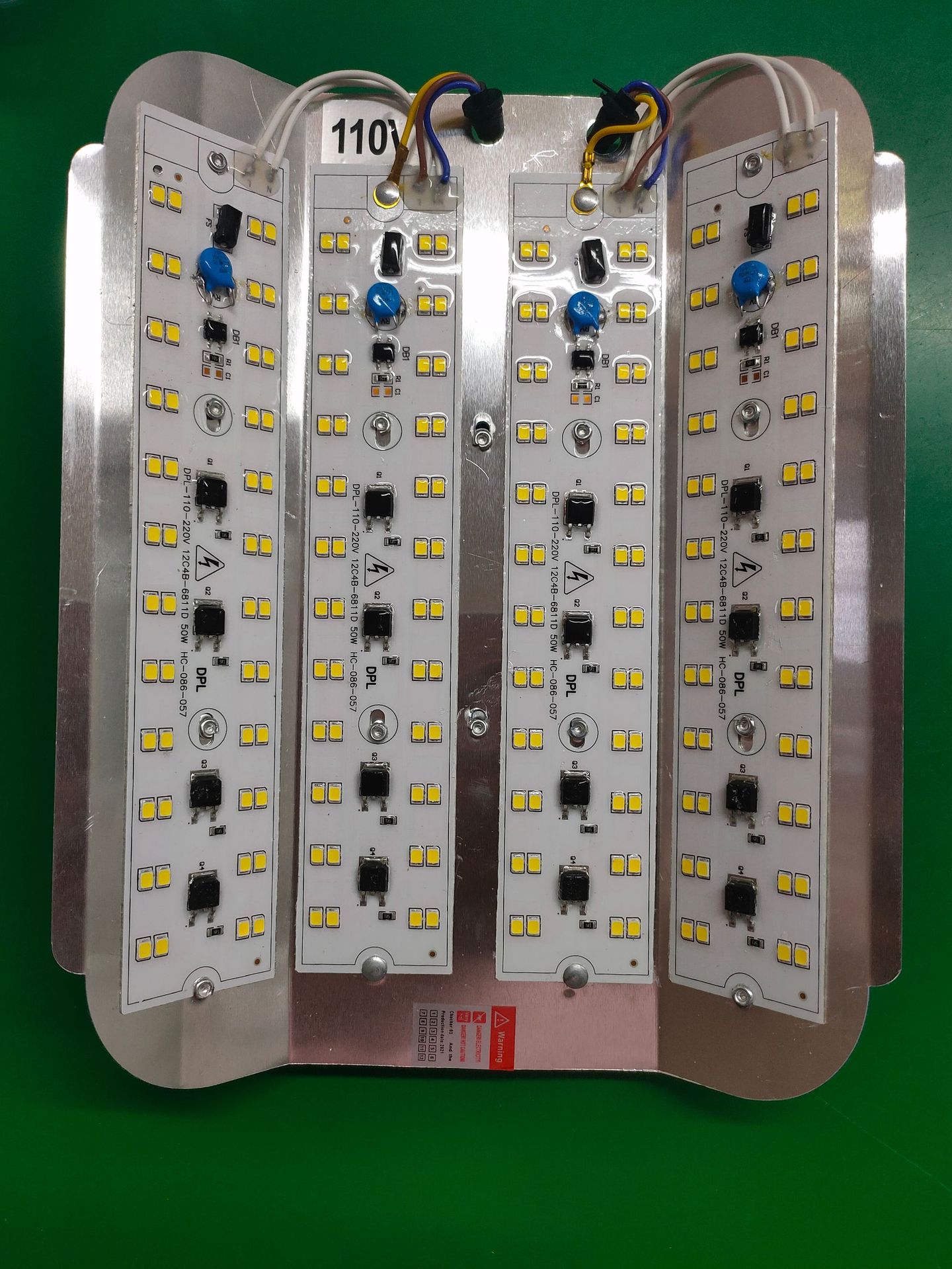 Comercio exterior transfronterizo LED110V yodo lámpara de tungsteno amplia presión 85-265V al aire libre 50W 100W 200W 600W