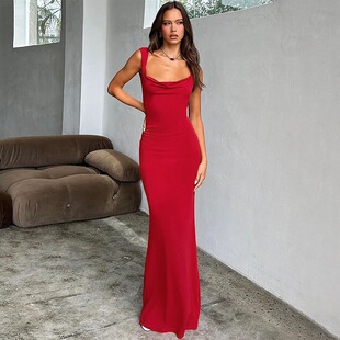 �W���L2026�����¿�Ů�b�r�е��������Y�Ը�¶�����������B��ȹŮ