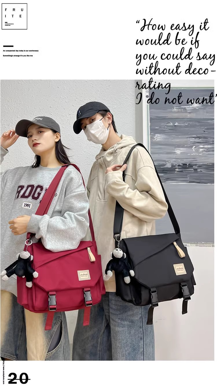 Harajuku Gakuen style crossbody bag for women, ins Japanese style, versatile, large-capacity single-shoulder bag for campus, student class tutorial bag full figure