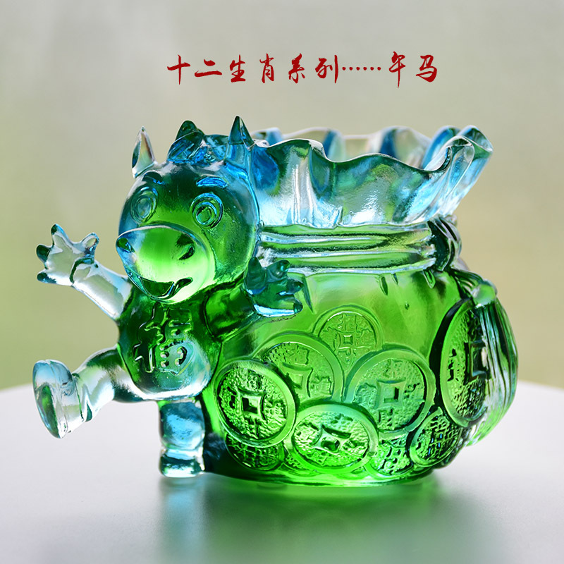 琉璃笔筒十二生肖马猪狗蛇桌面摆件老师办公室实用商务礼品玻璃