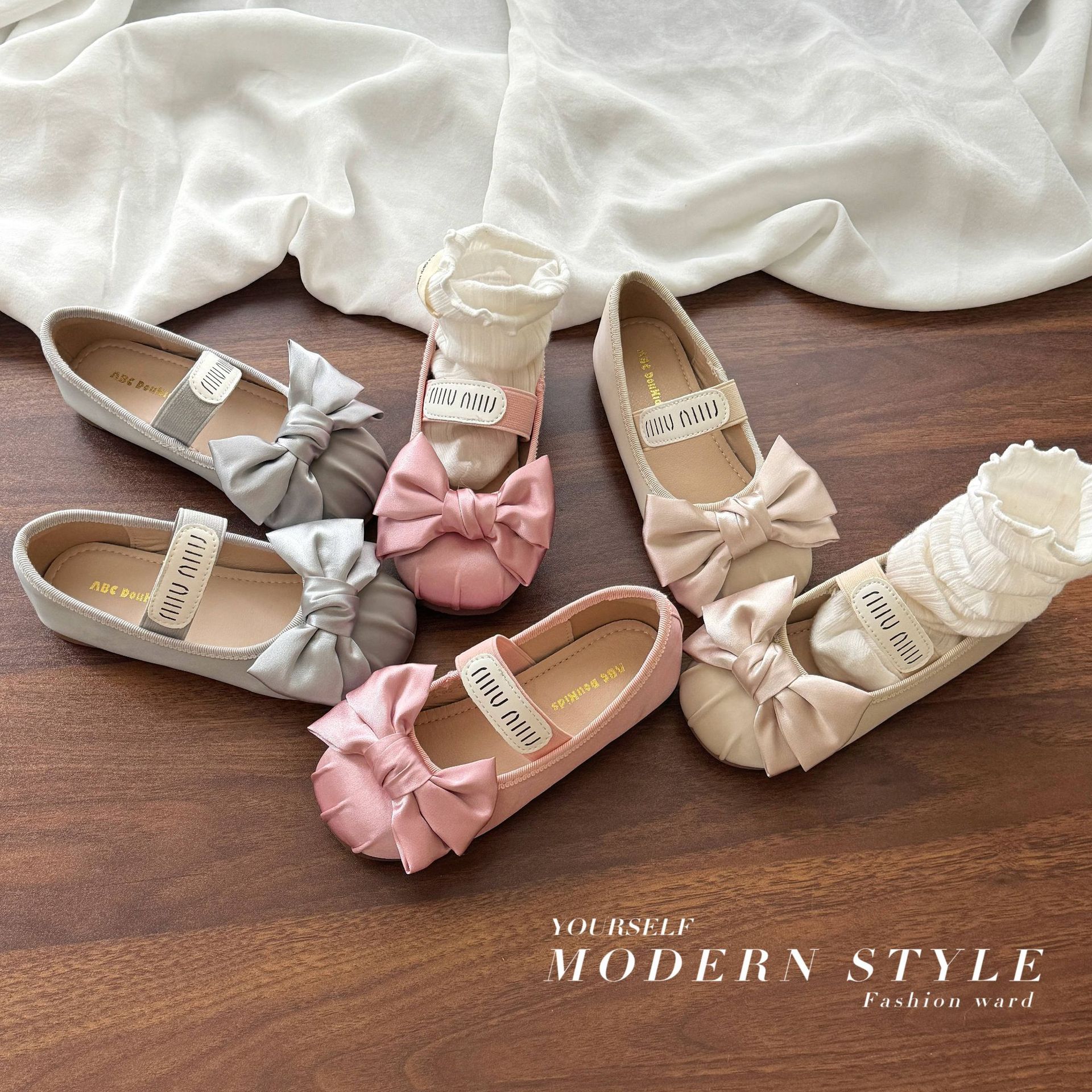 Girls' Leather Shoes 2026 Spring New Style Dress Ballet Shoes Baby Children's Princess Shoes for Older Children Soft-Soled Single Shoes