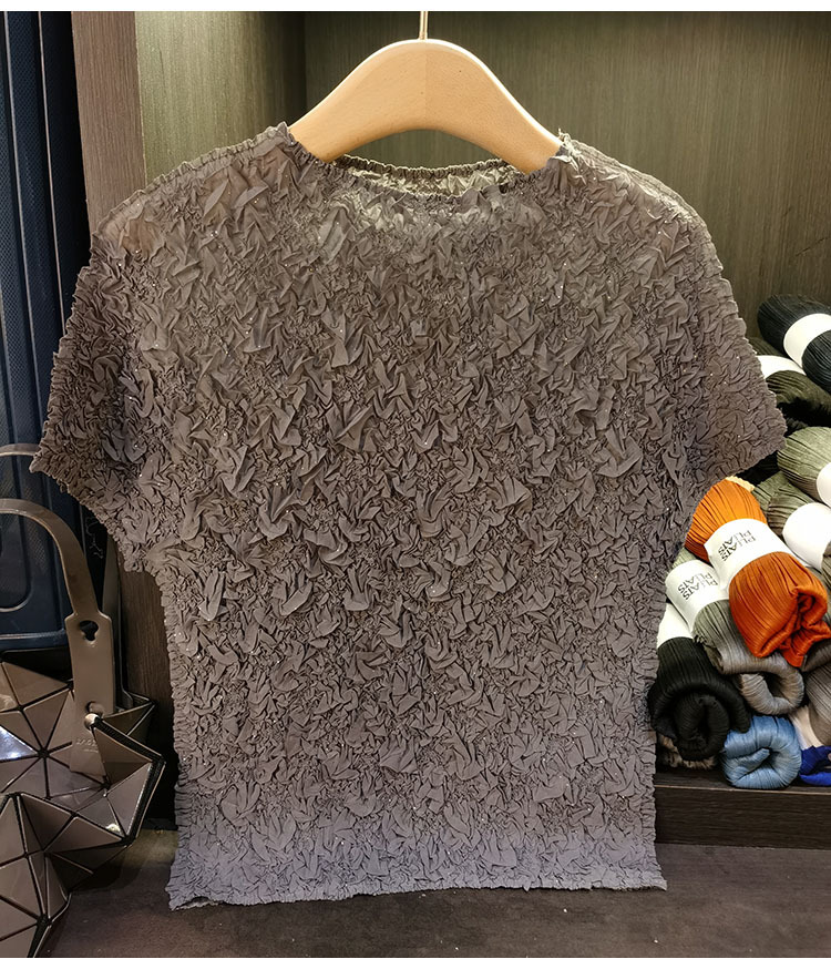 Áo thun ngắn tay nữ cổ tròn xếp li dập nổi kim cương, chất liệu cotton phối polyester, form suông thoải mái, phù hợp đi làm và dạo phố mùa hè — Màu hồng, Màu xanh lá, Màu mơ chi tiết 27
