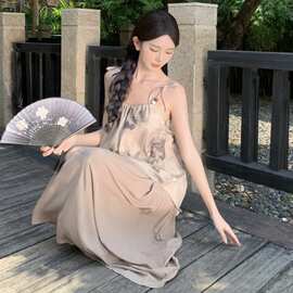 国风印花大码宽松假两件吊带裙子女MM高级感时髦洋气度假风连衣裙